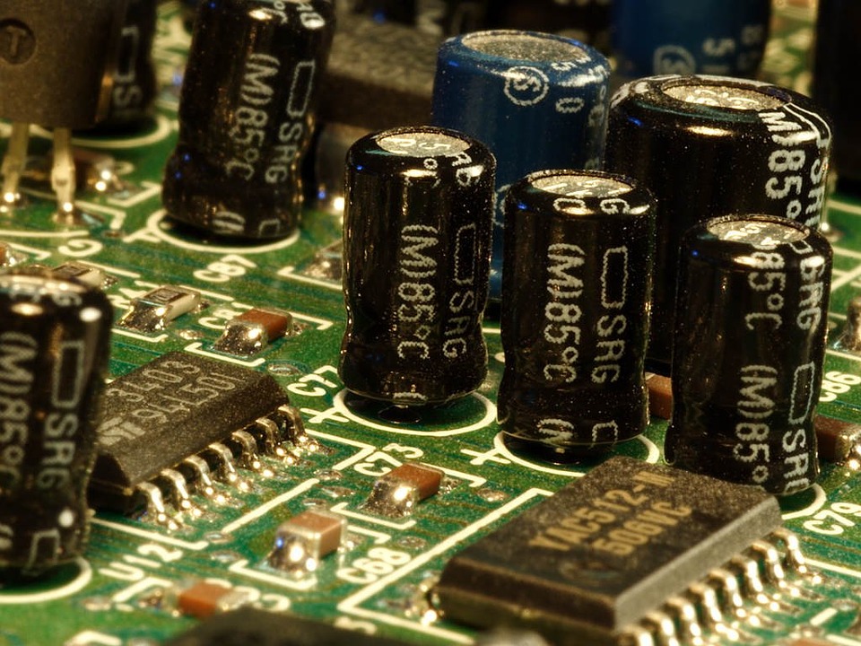 capacitors-3588_960_720.jpg