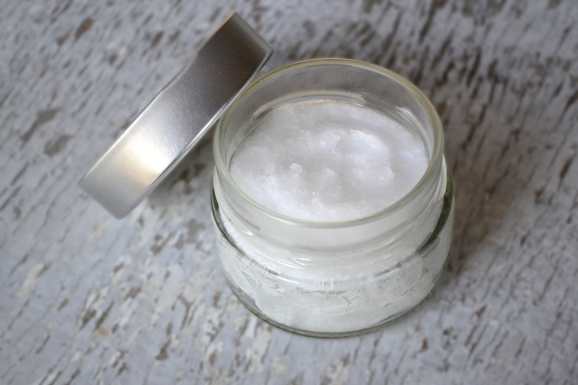 coconut-oil-in-jar-2089930_1920.jpg